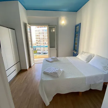 Blue House Couette-café 4*