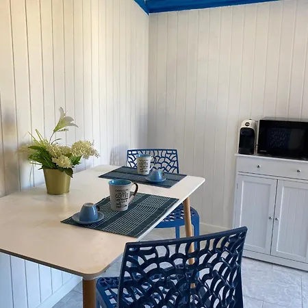 فندق مبيت وإفطار Blue House كالياري